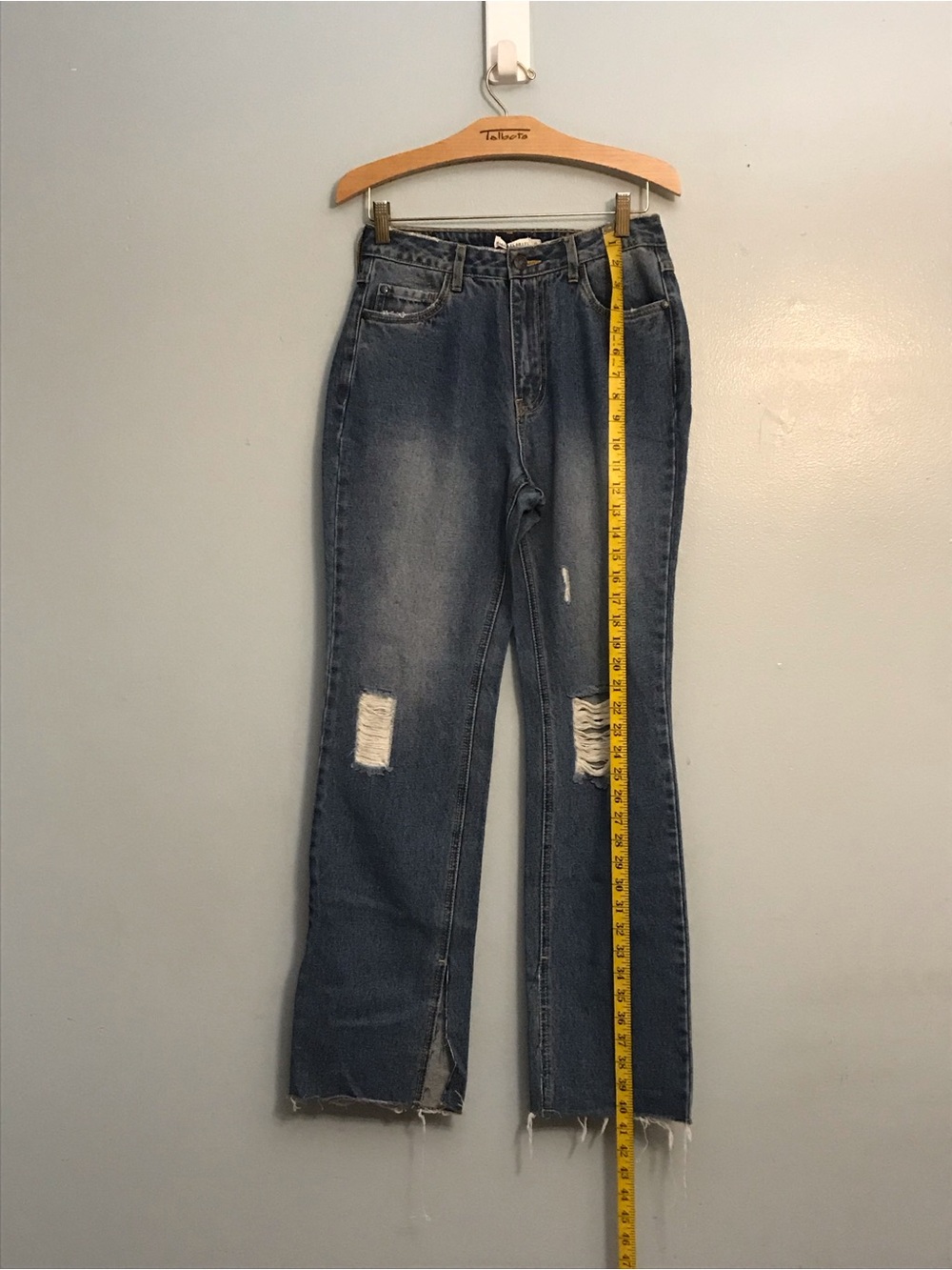 Avec Les Filles Distressed Straight-Leg Blue Jeans